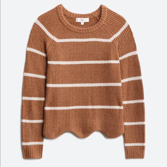 EUC Cropped Scallop Hem Pullover Sweater, Size M - Picture 1 of 6